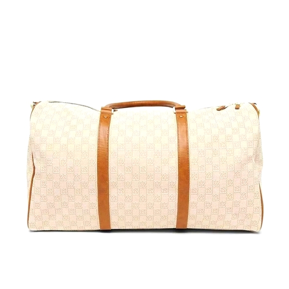 Jordan Monogram Duffle Bag (40L) Coconut 🥥 🥛 Milk - Picture 3 of 4
